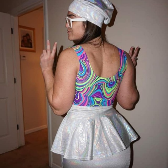 Meet the Posher - Picture 2 of 2